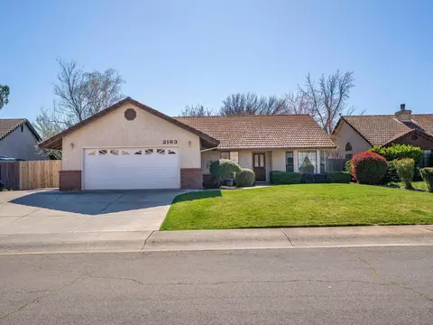 2163 Sophy Pl, Redding, CA 96003