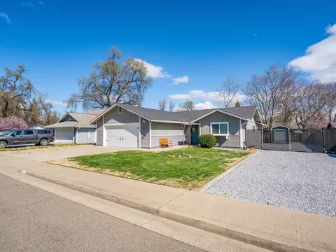 6937 Yvonne Ct, Redding, CA 96001 photo 45
