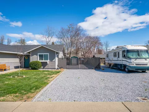 6937 Yvonne Ct, Redding, CA 96001 photo 44