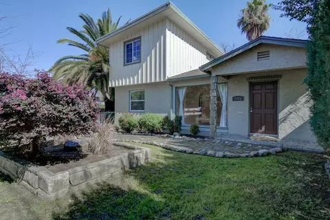 1333 Chestnut St, Redding, CA 96001 photo 2