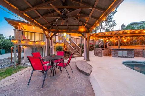 3895 Oro St, Redding, CA 96001 photo 20
