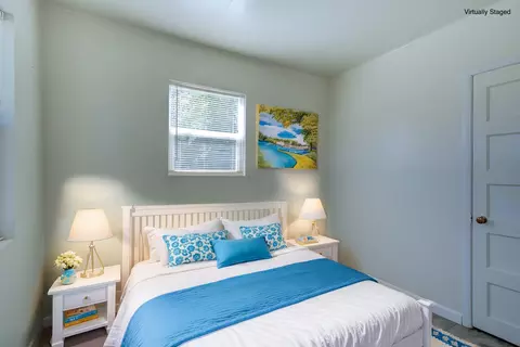 Bedroom - 403 Beagle Ln, Redding, CA 96002 photo 4 of 5
