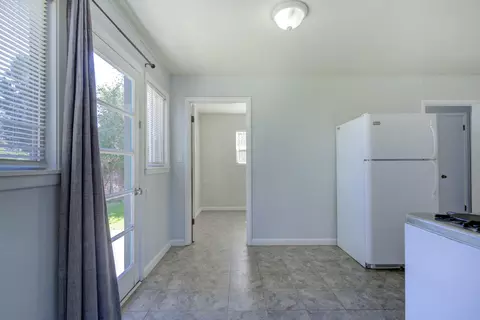 Entry Way - 403 Beagle Ln, Redding, CA 96002 photo 1 of 1