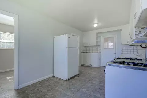 Other - 403 Beagle Ln, Redding, CA 96002 photo 2 of 8