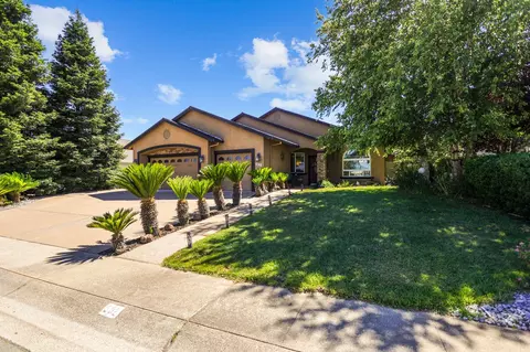 Exterior - 532 River Park Dr, Redding, CA 96003 photo 2 of 5