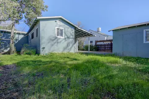 Exterior - 2353 North St, Redding, CA 96001 photo 5 of 6
