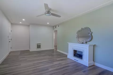 Living - 2353 North St, Redding, CA 96001 photo 2 of 4