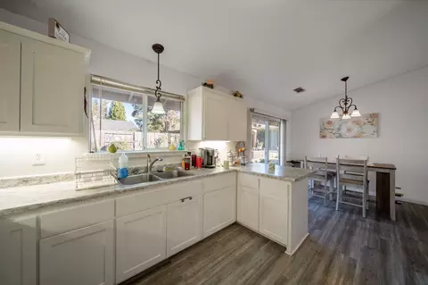 2984 Salmonberry Dr, Redding, CA 96003 photo 8