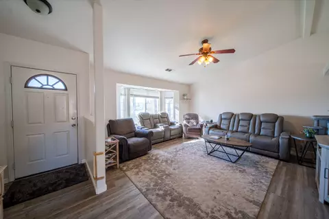 2984 Salmonberry Dr, Redding, CA 96003 photo 4
