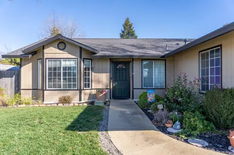 2984 Salmonberry Dr, Redding, CA 96003 photo 3