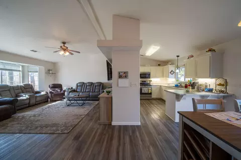 2984 Salmonberry Dr, Redding, CA 96003 photo 6