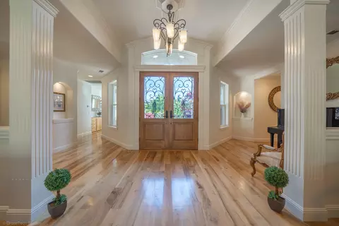 Entry Way - 19565 San Vincente Dr, Redding, CA 96003 photo 1 of 5