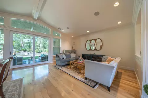 Living - 19565 San Vincente Dr, Redding, CA 96003 photo 1 of 5
