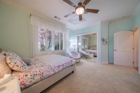 Bedroom - 19565 San Vincente Dr, Redding, CA 96003 photo 6 of 8