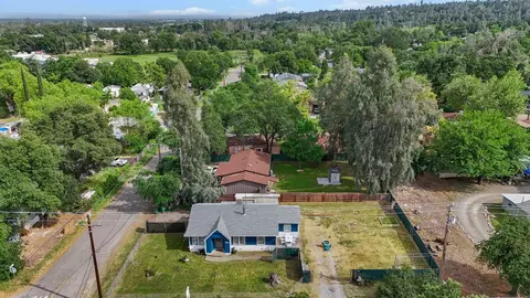 7699 Happy Valley Rd, Anderson, CA 96007