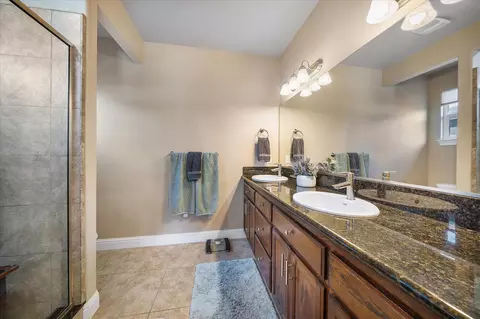 749 Rogue River Way, Redding, CA 96003 photo 21