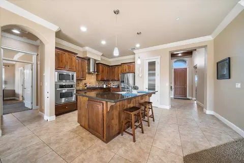 749 Rogue River Way, Redding, CA 96003 photo 13