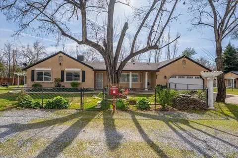 6040 Hornbeck Ln, Anderson, CA 96007