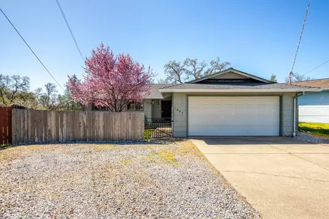 1085 Riviera Dr, Redding, CA 96001 photo 25