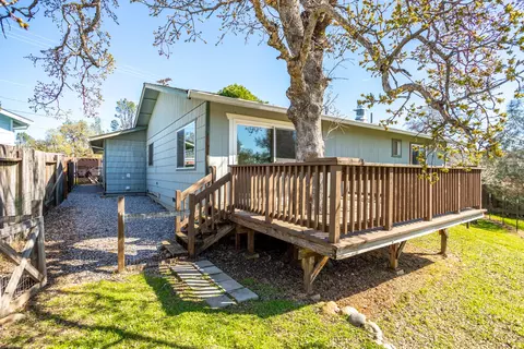 1085 Riviera Dr, Redding, CA 96001 photo 20