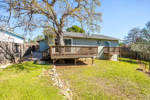 1085 Riviera Dr, Redding, CA 96001 photo 21