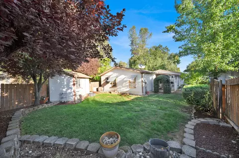 1217 Crag Walk, Redding, CA 96003 photo 28