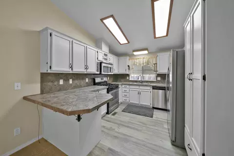 1217 Crag Walk, Redding, CA 96003 photo 5