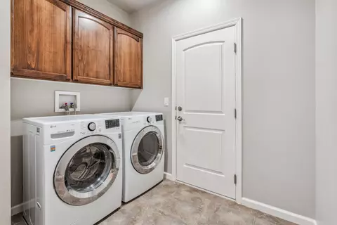 2690 Calgary Pl, Redding, CA 96001 photo 28