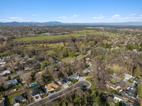 2690 Calgary Pl, Redding, CA 96001 photo 10