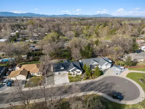 2690 Calgary Pl, Redding, CA 96001 photo 9
