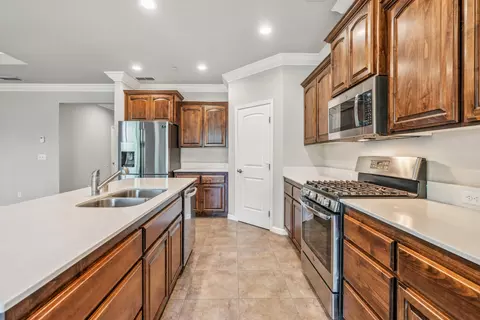 2690 Calgary Pl, Redding, CA 96001 photo 3