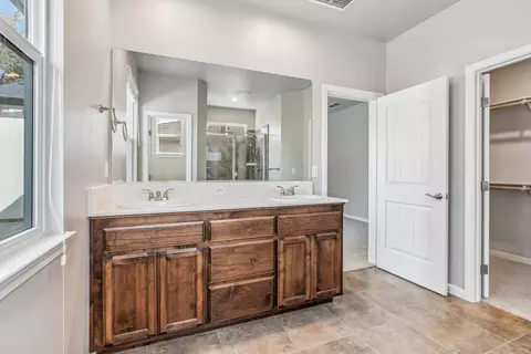 2690 Calgary Pl, Redding, CA 96001 photo 14