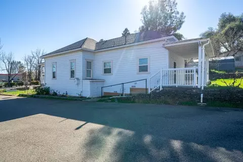 1144 Willis St, Redding, CA 96001 photo 38