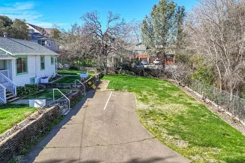 1144 Willis St, Redding, CA 96001 photo 13
