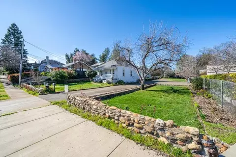 1144 Willis St, Redding, CA 96001 photo 11