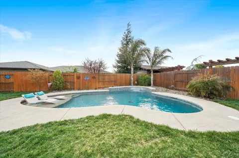 Exterior - 3409 Padre Ln, Chico, CA 95973 photo 4 of 5