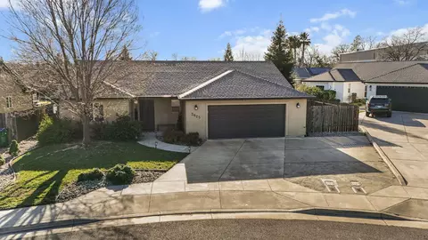 3625 Knight Ln, Anderson, CA 96007