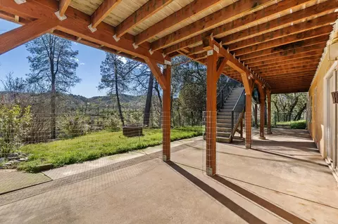 Exterior - 10067 Tilton Mine Rd, Redding, CA 96001 photo 9 of 15