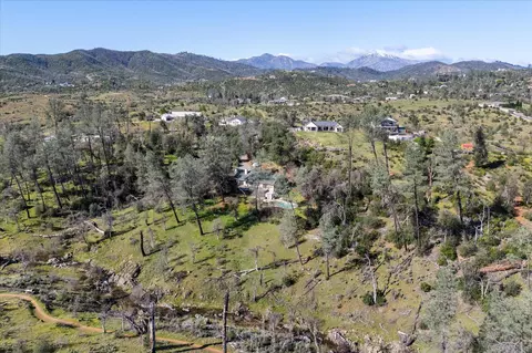View/Area - 10067 Tilton Mine Rd, Redding, CA 96001 photo 5 of 9