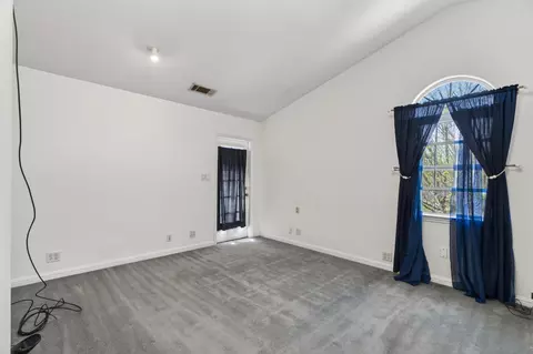 Bedroom - 5536 Trish Ct, Redding, CA 96003 photo 1 of 5