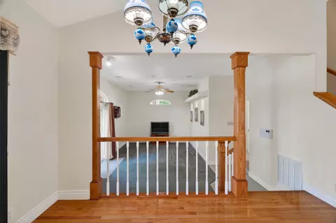 Living - 5536 Trish Ct, Redding, CA 96003 photo 4 of 7
