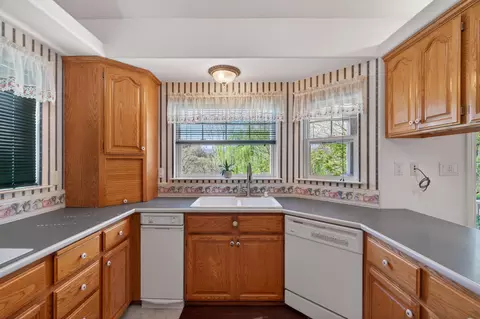 Kitchen - 5536 Trish Ct, Redding, CA 96003 photo 2 of 2
