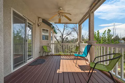 Exterior - 5536 Trish Ct, Redding, CA 96003 photo 3 of 11