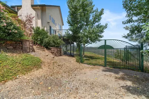 15223 Ledgewood Dr, Redding, CA 96001 photo 55