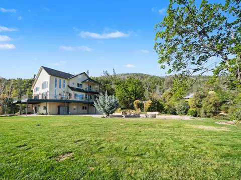 15223 Ledgewood Dr, Redding, CA 96001 photo 64