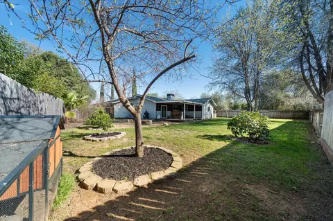1750 Hawthorne Ct, Redding, CA 96002 photo 31