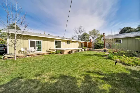 Exterior - 2195 Rancho Rd, Redding, CA 96002 photo 13 of 19