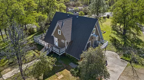 Exterior - 8566 Placer Rd, Redding, CA 96001 photo 20 of 23