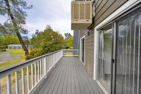 Exterior - 8566 Placer Rd, Redding, CA 96001 photo 8 of 23