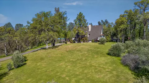 Exterior - 8566 Placer Rd, Redding, CA 96001 photo 18 of 23